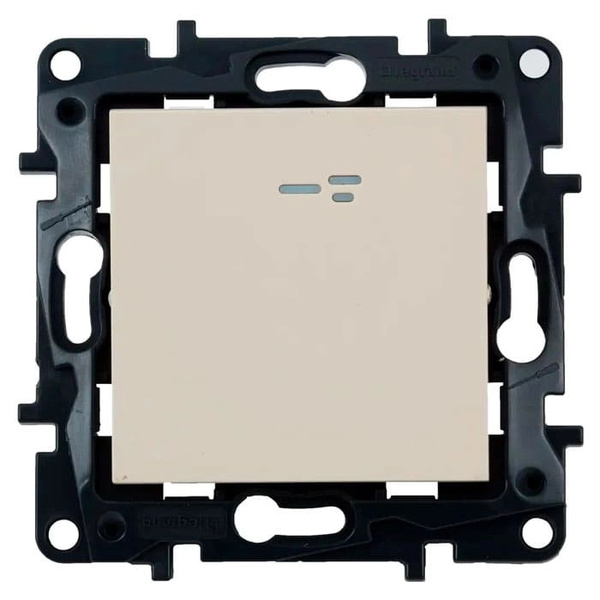 Выключатель Legrand Structura 1-кл. с подсв. (без рамки) сл.к. 764031